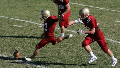 开云权威入口-足坛焦点：国足教练组调整幕后揭秘，国足教练团队成员